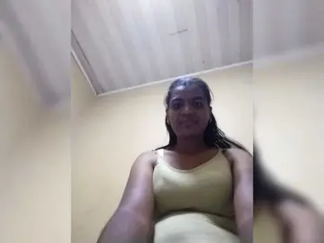 Royblackhot  live sex cam