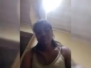 Royblackhot  live sex cam