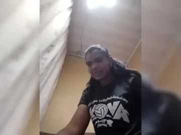 Royblackhot  live sex cam