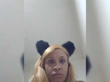 Sexyellahbanks  live sex cam