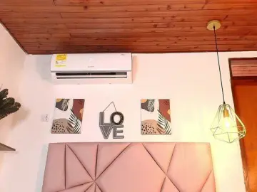 Emily-burton18  live sex cam