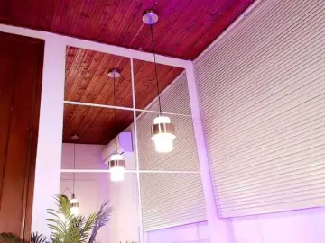 Emily-burton18  live sex cam