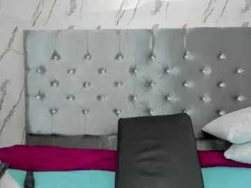 Xionelagatee  live sex cam