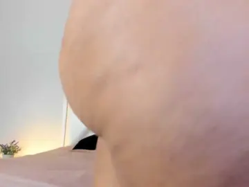AriaaLove  live sex cam