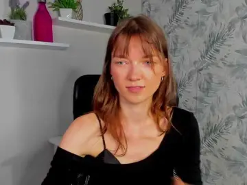 KiraBliss  live sex cam
