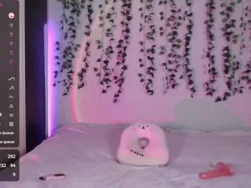 LessyLasska  live sex cam