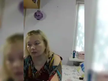 LucyAlexis  live sex cam
