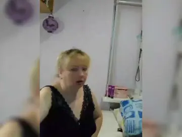LucyAlexis  live sex cam
