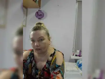 LucyAlexis  live sex cam