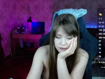 Luucy  live sex cam