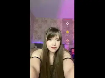 Luucy  live sex cam