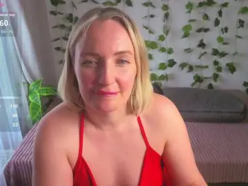 MonikaFoxys  live sex cam