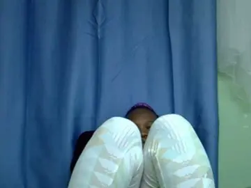 Sexxybutt01  live sex cam