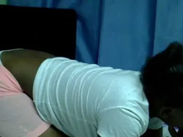 Sexxybutt01  live sex cam