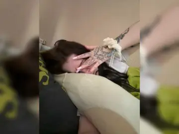 Lolipoliii  live sex cam