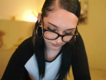 Ellediane18  live sex cam