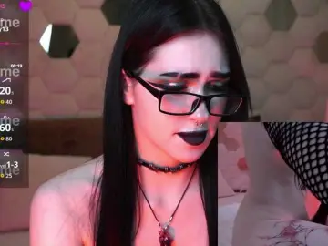 JuicyJess  live sex cam