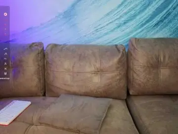 LethalKis  live sex cam
