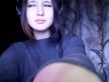 LucillaTienken  live sex cam