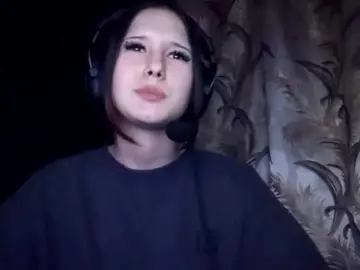 LucillaTienken  live sex cam