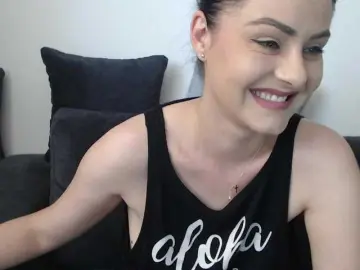 Prettywomen  live sex cam
