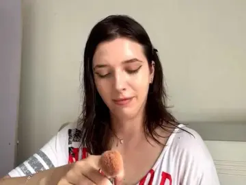 SageGreenlief  live sex cam