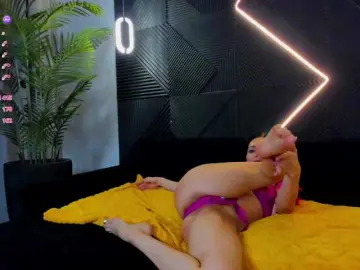 Shanita-moon  live sex cam