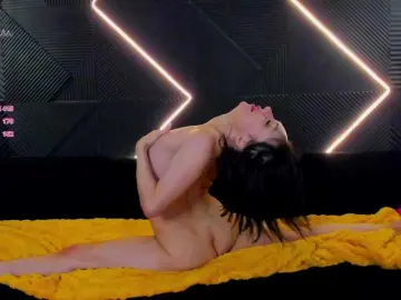 Shanita-moon  live sex cam