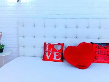 Sim-one  live sex cam