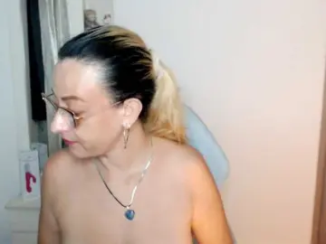 Maryline-w  live sex cam