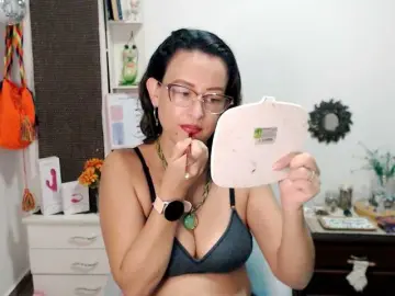 Maryline-w  live sex cam