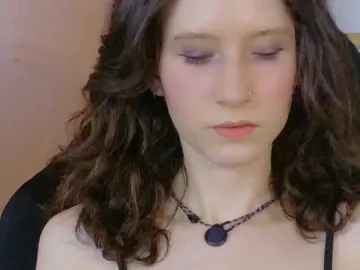 Mumu16  live sex cam