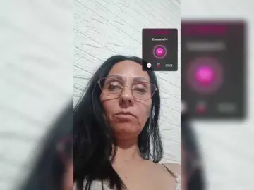 Brunetasexy1  live sex cam