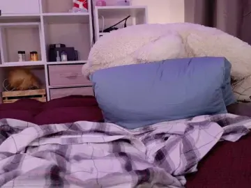 Karamelsw  live sex cam