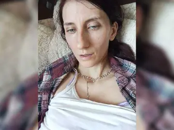 Kitty2044  live sex cam