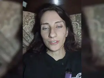 Kitty2044  live sex cam