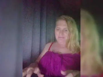 Kristina543210  live sex cam