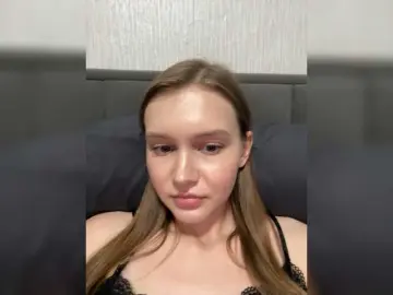Lola-2  live sex cam