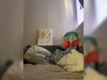 Sweet-Beauty  live sex cam