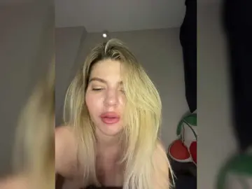 Sweet-Beauty  live sex cam