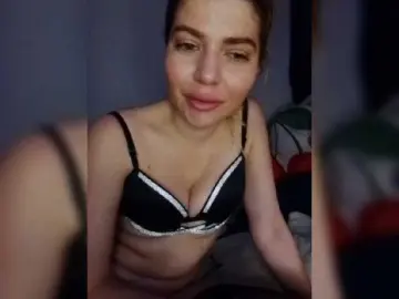 Sweet-Beauty  live sex cam