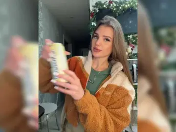 SweetyMia  live sex cam