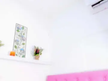 Barbarahills21  live sex cam