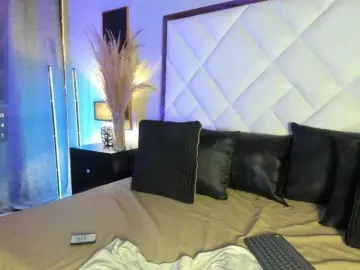 EmiliWilliams  live sex cam