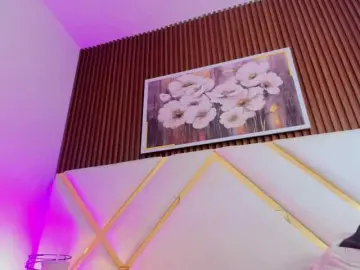 Sara-Channel  live sex cam