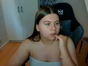 AbbyMint  live sex cam
