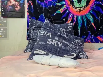 CatherynDowns  live sex cam