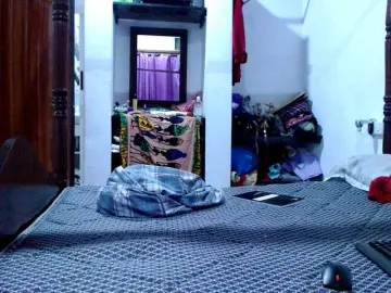 Cuddle-Cate  live sex cam