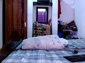 Cuddle-Cate  live sex cam