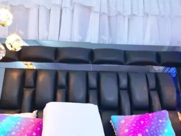 DahianaMoss  live sex cam